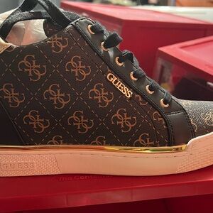 ‘Guess’ Flowurs Platform Sneaker W/Socks